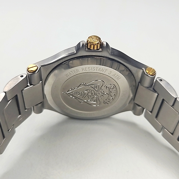 Authentic Gucci Watch 9040 M Mens Dial Quartz Two-Tone Link Date Watch - Picture 8 of 16